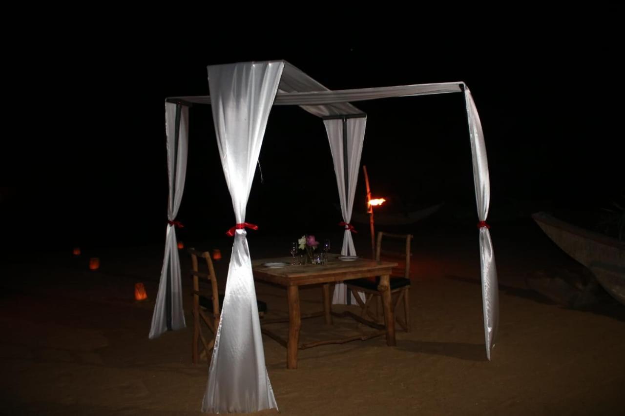 Happy Cocos Beach House Waskaduwa Exteriör bild