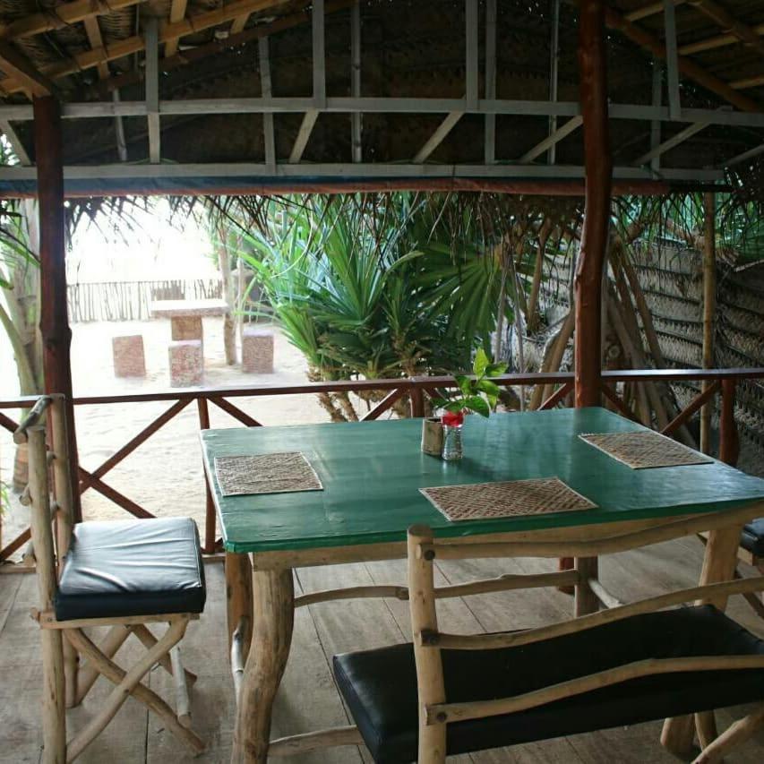 Happy Cocos Beach House Waskaduwa Exteriör bild